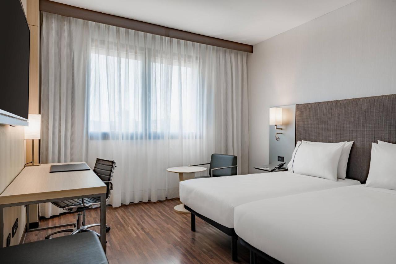 Ac Hotel Bologna By Marriott Exterior photo