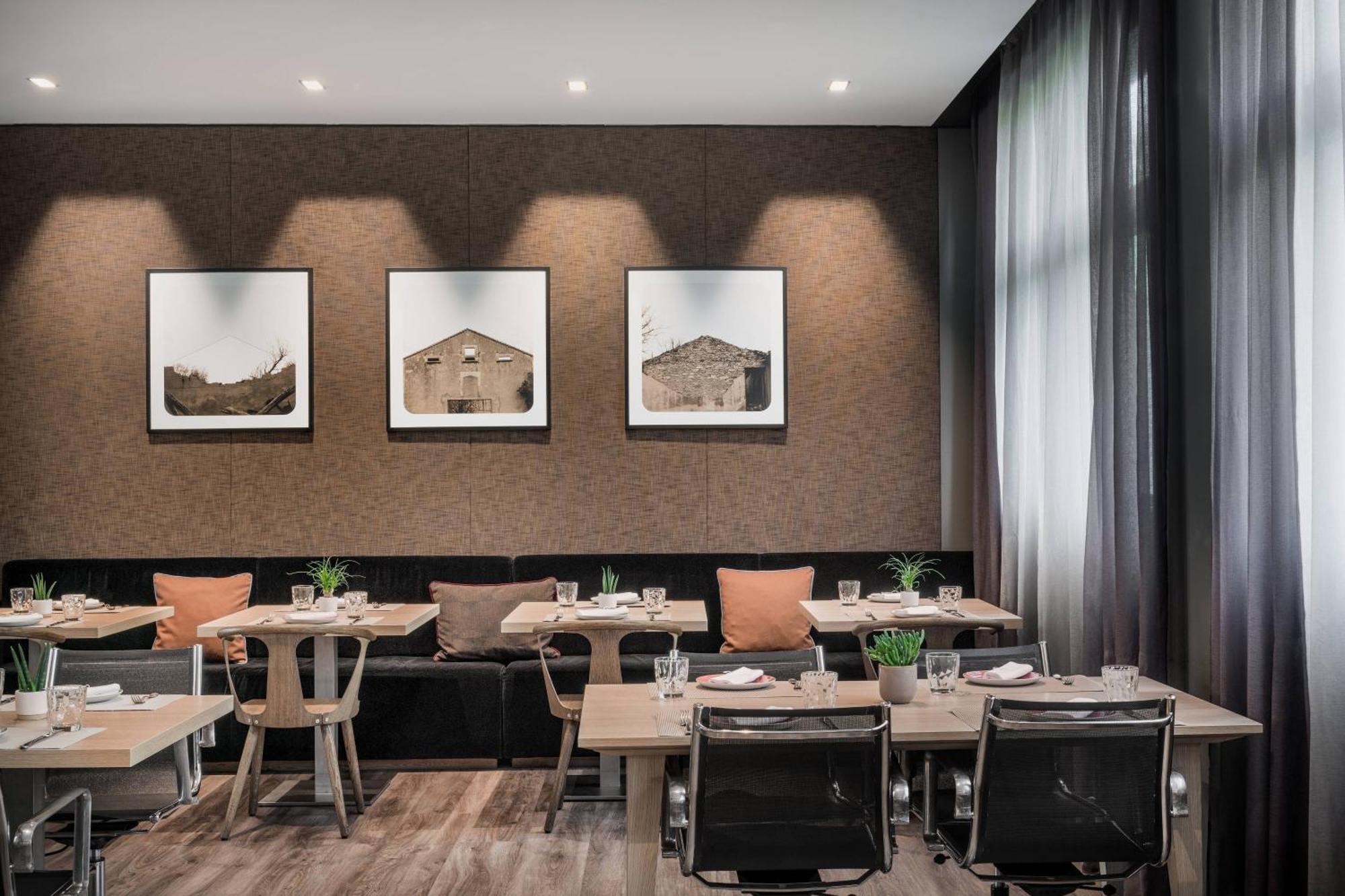 Ac Hotel Bologna By Marriott Exterior photo